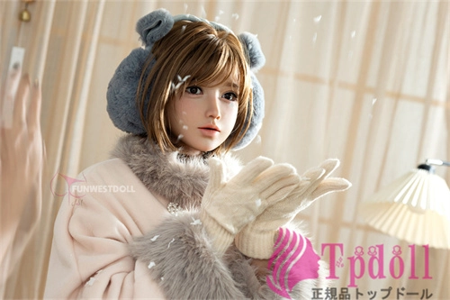 シリコン製とTPE製のラブドールはどう違いますか?