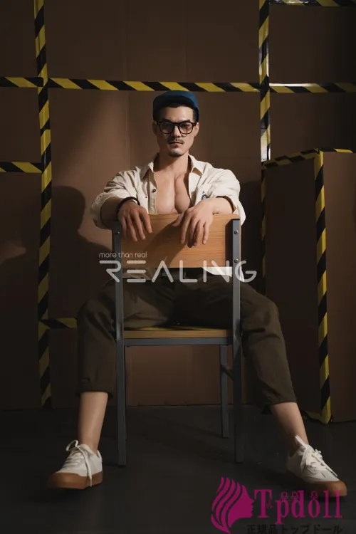 Realing 成熟 男性型リアルドール