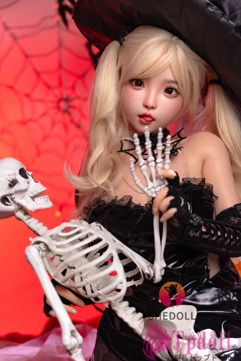 ハロウィンの魔女セックスドール写真